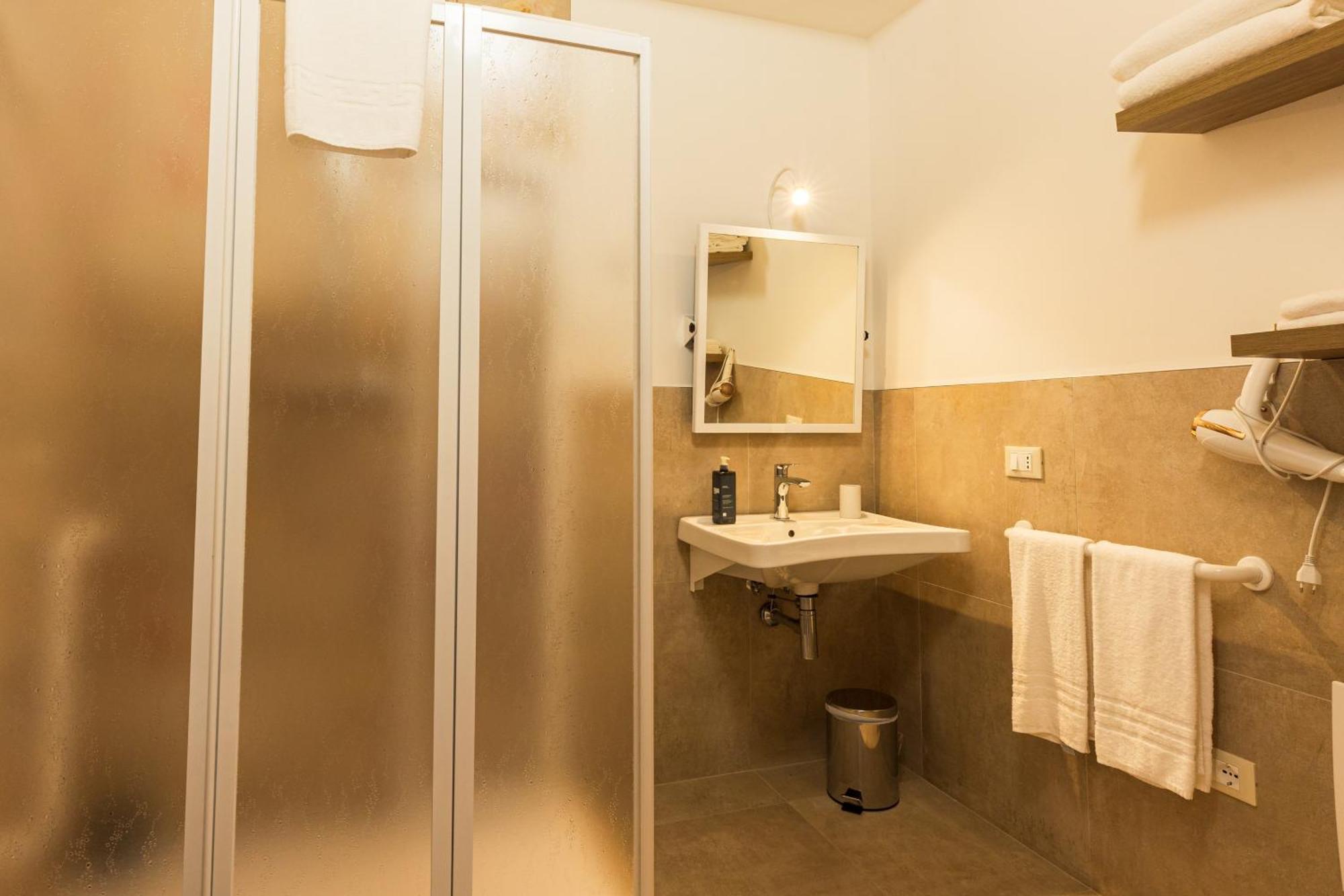 Hostal Casale Ferrantino Giulianova Exterior foto
